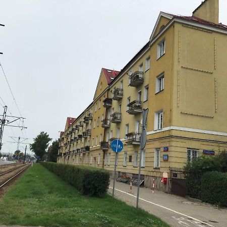 Marymont Metro Apartment وارسو المظهر الخارجي الصورة